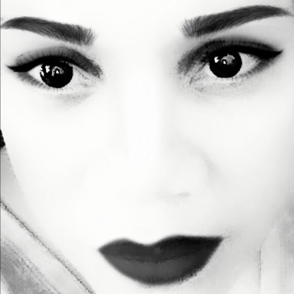 Meet your Posher, Marci - Picture 1 of 1